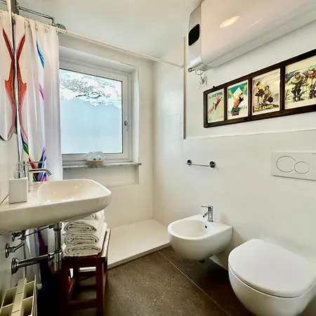 Mcx Vacation - Maison Cian, Con Balconi Panoramici Nel Cuore Di Cervinia * Breuil-Cervinia